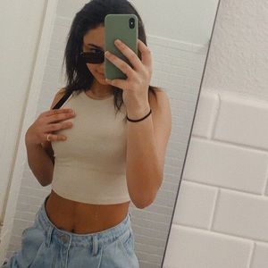 Meet your Posher, Calla